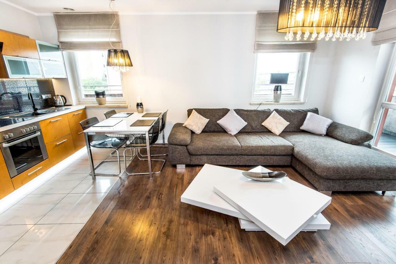 Super-Apartamenty Targi Poznanskie Ngoại thất bức ảnh