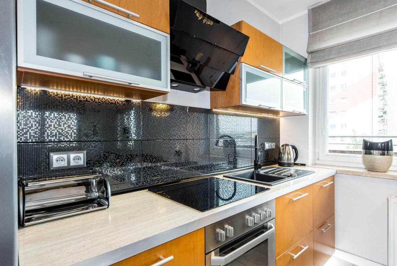 Super-Apartamenty Targi Poznanskie Ngoại thất bức ảnh