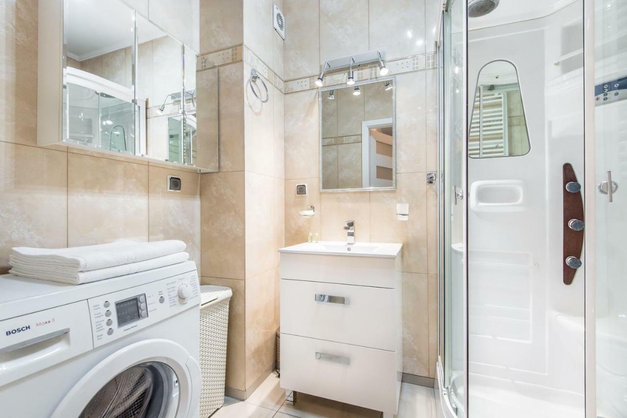 Super-Apartamenty Targi Poznanskie Ngoại thất bức ảnh